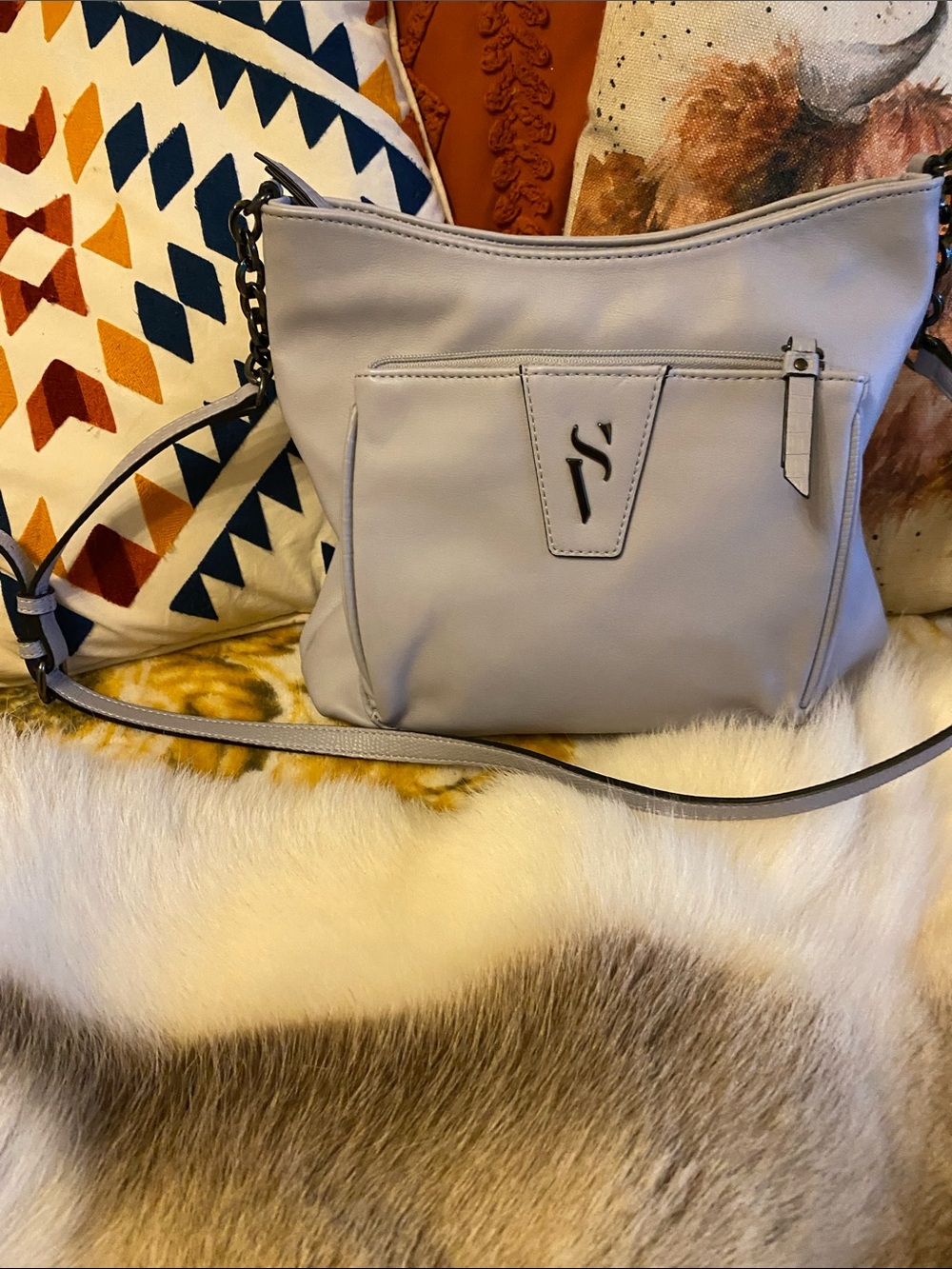 Simply Vera Sleek silver Crossbody Bag with Front Zip Pocket
